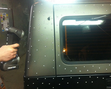 Процесс 3D-сканирования автомобиля (фото 4)